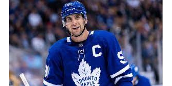 John Tavares jättää kauden alun väliin vinon vamman vuoksi